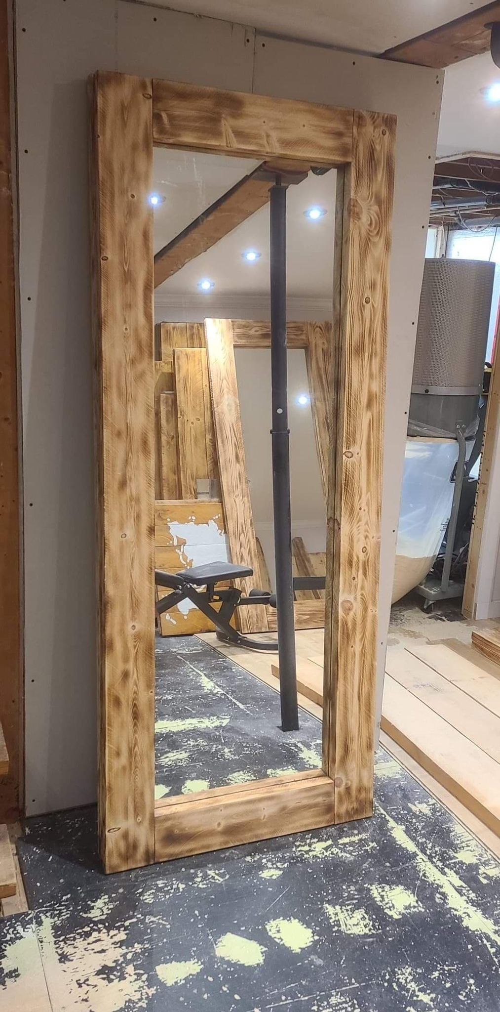 Miroir Rustique 32 1/2 x 82''